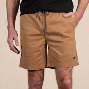 Bermuda Café: Comodidad y Estilo para Días Cálidos